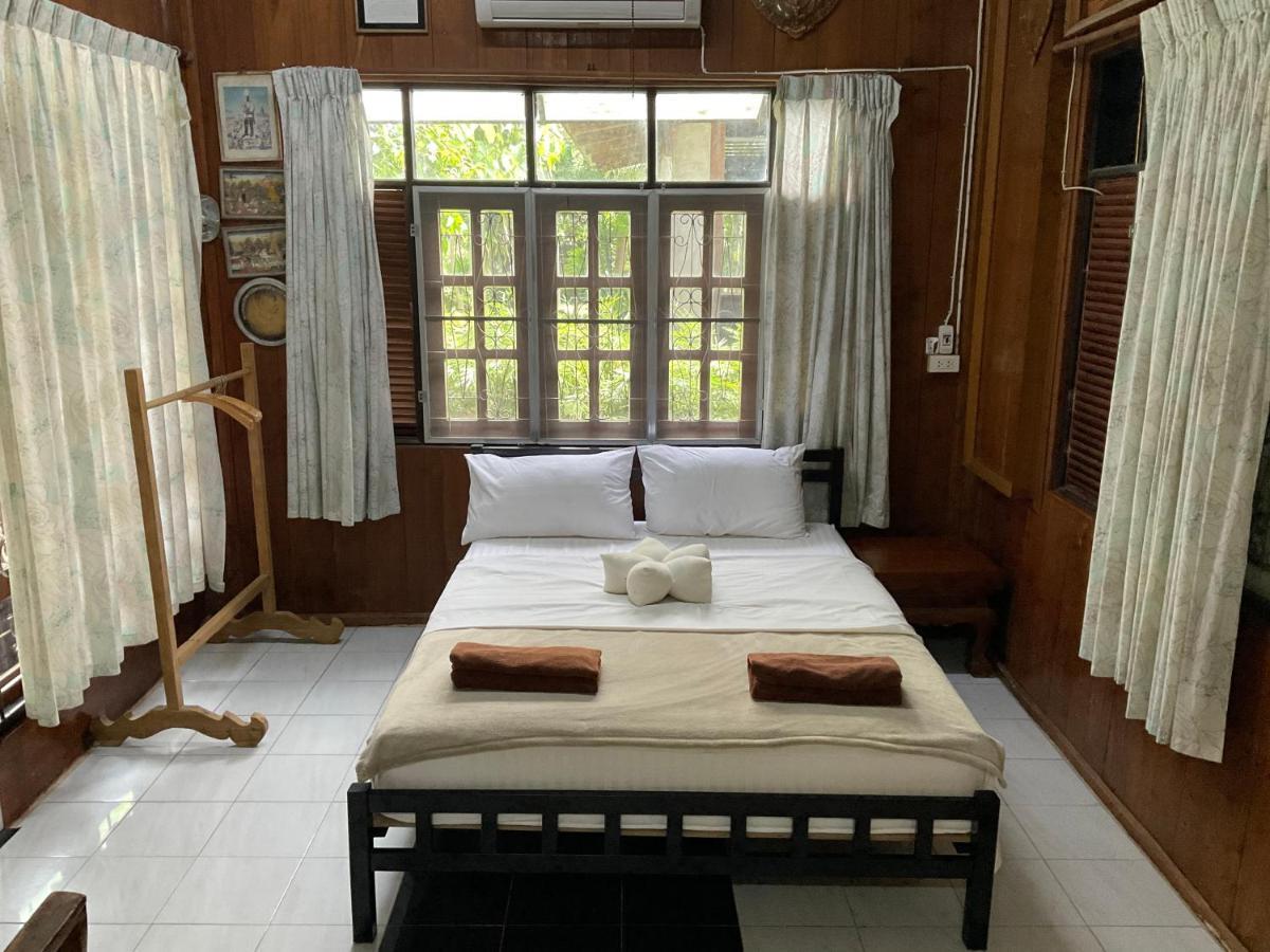 Kwanlah Homestay Mae Chaem Ngoại thất bức ảnh